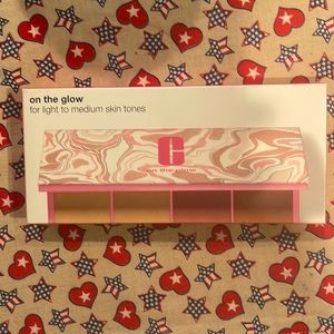clinique on the glow palette light/medium skin